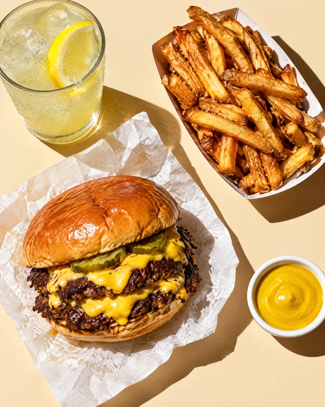 Frisch servierter Smash Burger